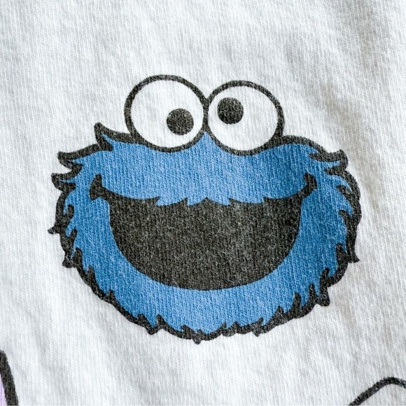 Sesame Street X Champion White Graphic T-shirt Mens Adult (runs slim like XS ?) - Picture 6 of 16